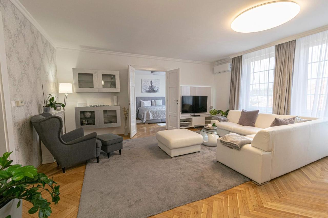 Budacastle Panoramic Luxurious Family Apt, Free Parking Included Boedapest Buitenkant foto